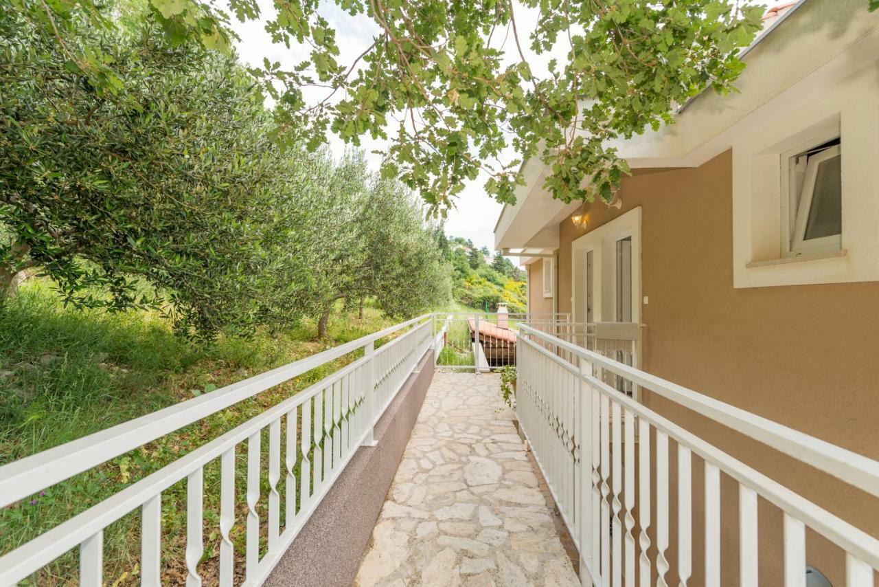 Holiday Home Figa Omiš Exteriér fotografie